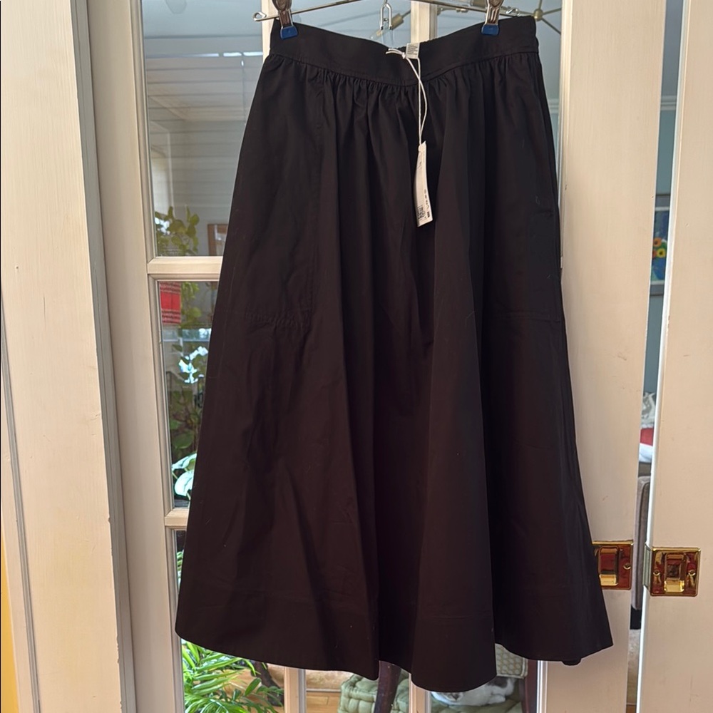 Elegant Black Midi Skirt/COS